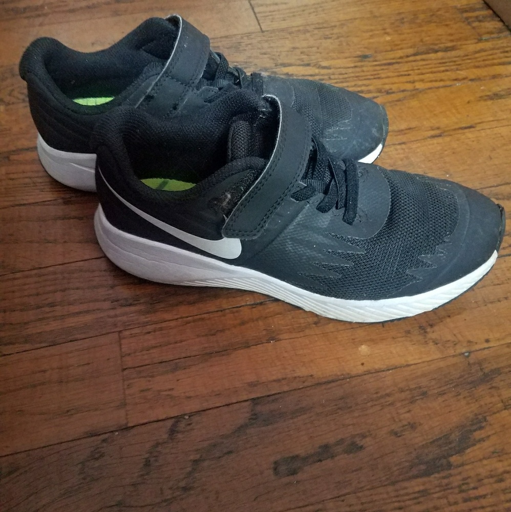Nike black shoes velcro